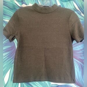 Ribbed Short Sleeve Top - Gray
